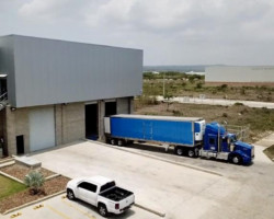 Urban Warehouse
Use: Industrial - Office Warehouse
Size: 13,724 sq ft